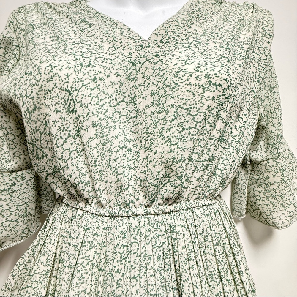 Floral Ruffle Dress Size S - Picture 5 of 9